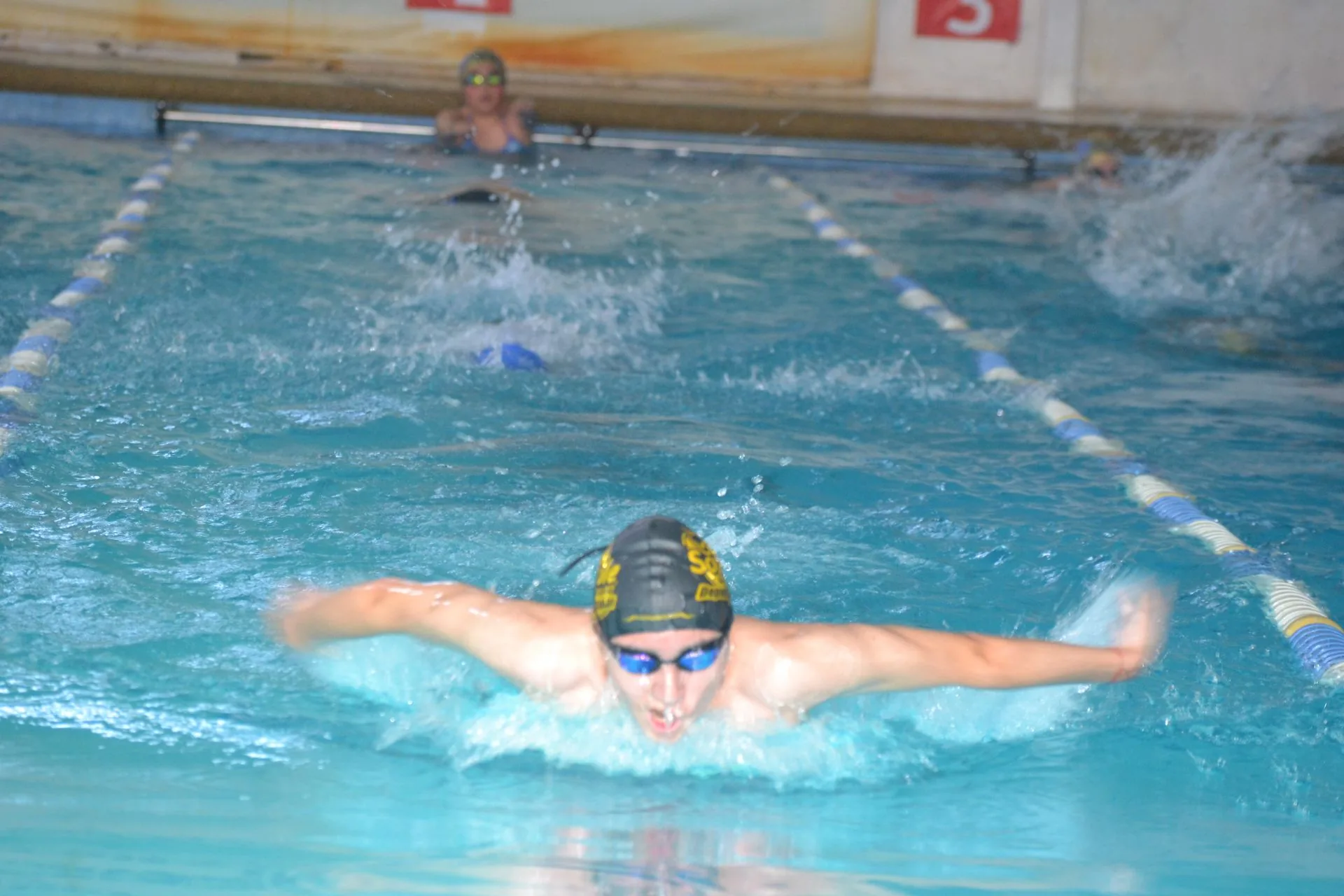Piscina Atenas en funcionamiento